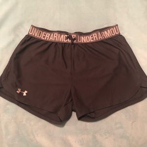 Under Armour Running Shorts !!